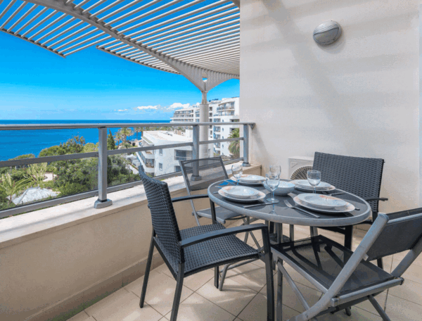 Modern Oceanside Terrace Apartment by HRM