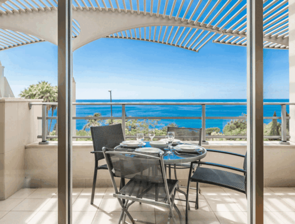 Modern Oceanside Terrace Apartment by HRM