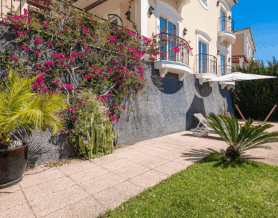 Designed Villa in Palheiro Village